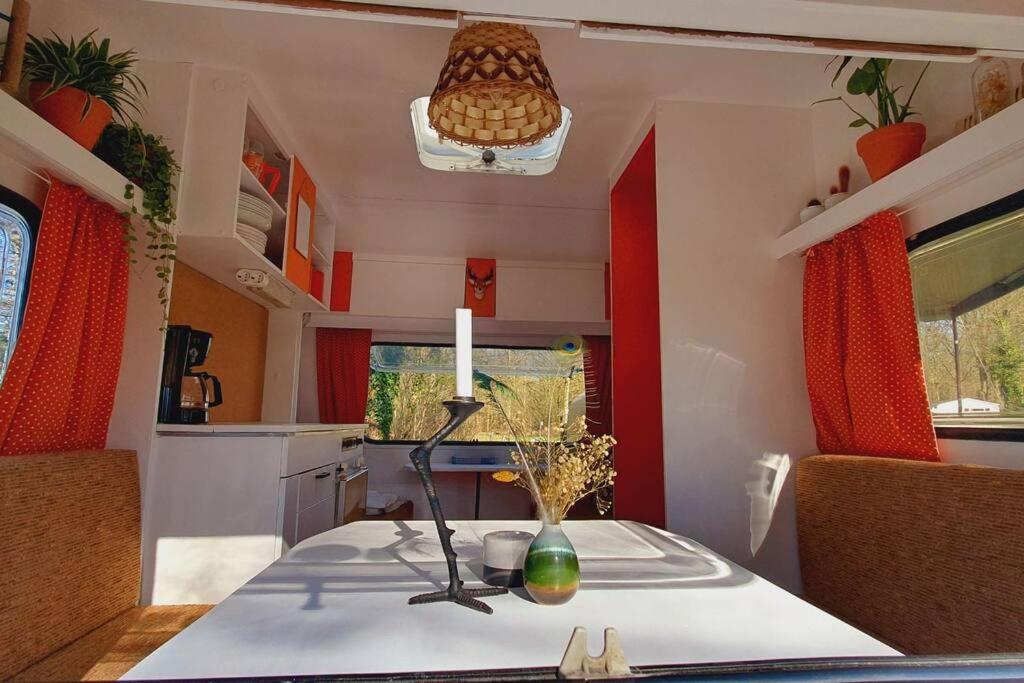Small Retro Caravan Leek Exterior foto